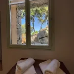 T3 De 80m2 Avec Piscine - Jardin - Vue *